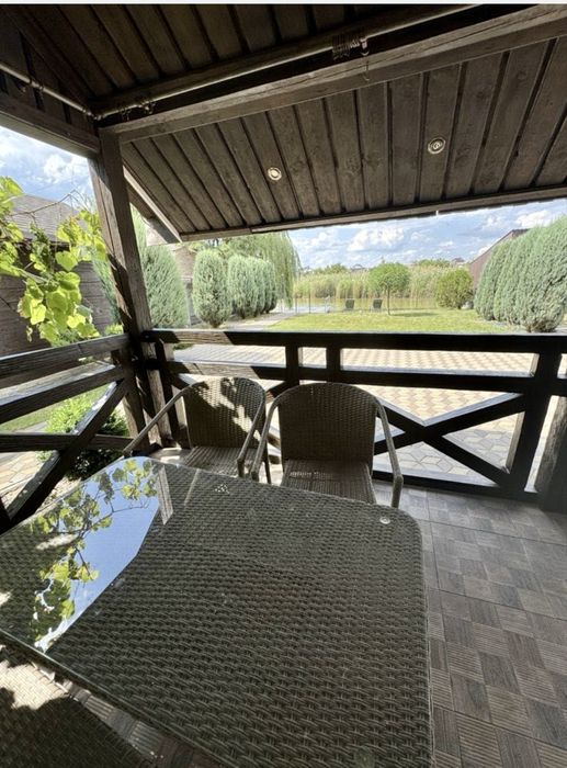 Здається будинок лівий берег , Дніпро