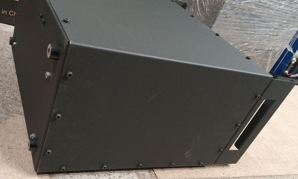 Металевий корпус LiFePO4  8S/24V бокс під комірки літій ЗФ