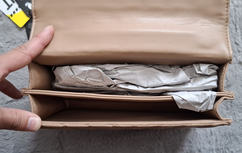 Beżowa torebka OCHNIK – nowa z metką, złoty łańcuszek