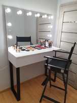 Toaletka z lustrem do makijażu, wizażu, make-up