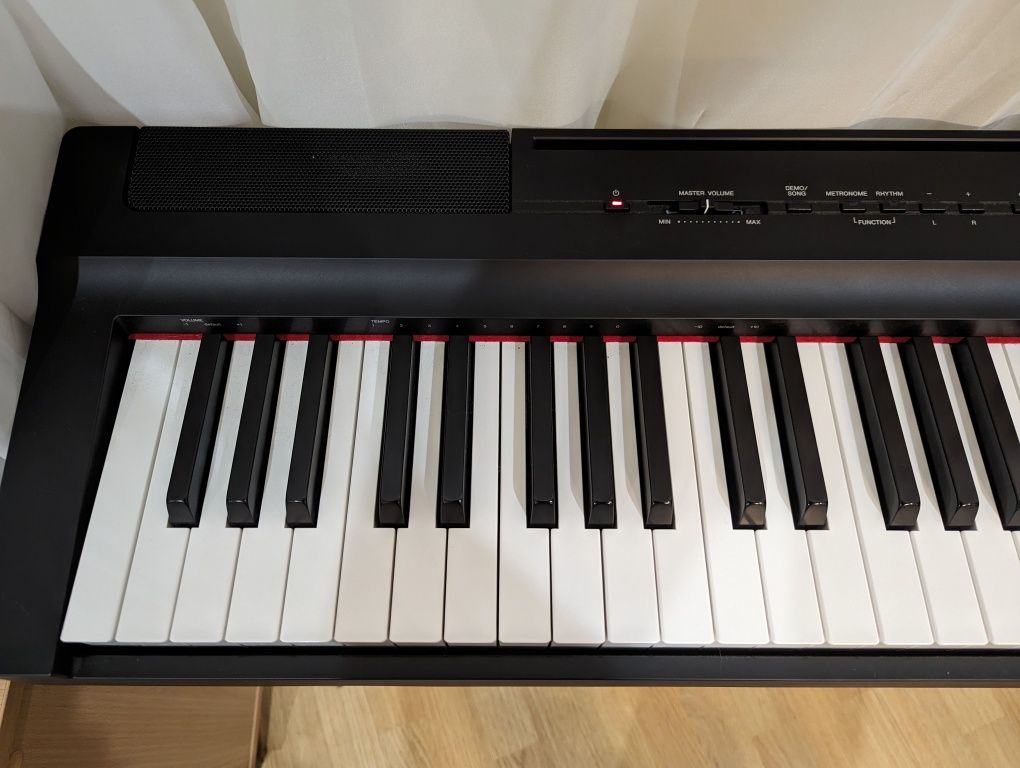 Цифрове піаніно Yamaha P-121 + стійка + модуль педалей