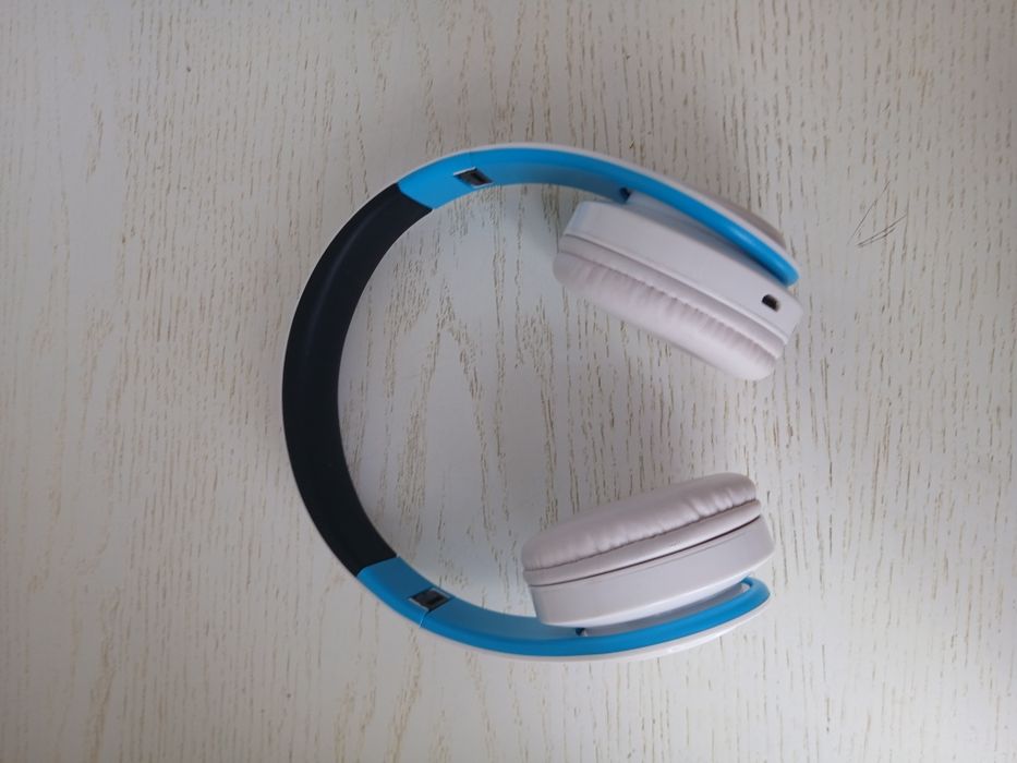 Наушники бездротові