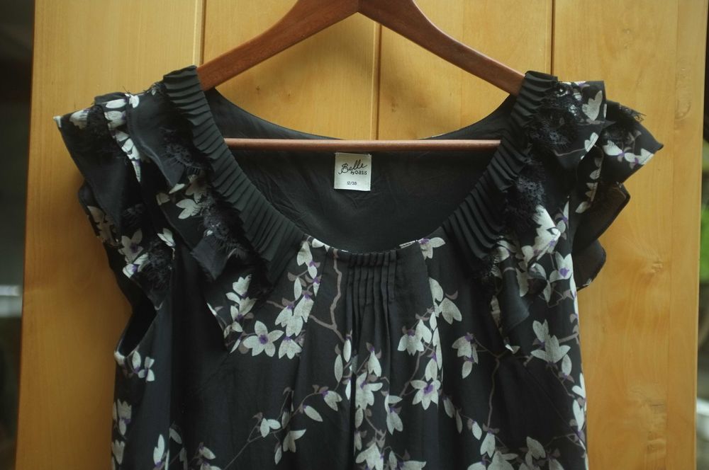 jedwabna letnia sukienka Belle by Oasis japan 100% silk zwiewna kwiaty