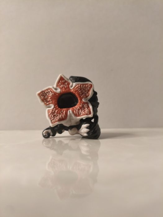 Демогоргон stranger things kinder