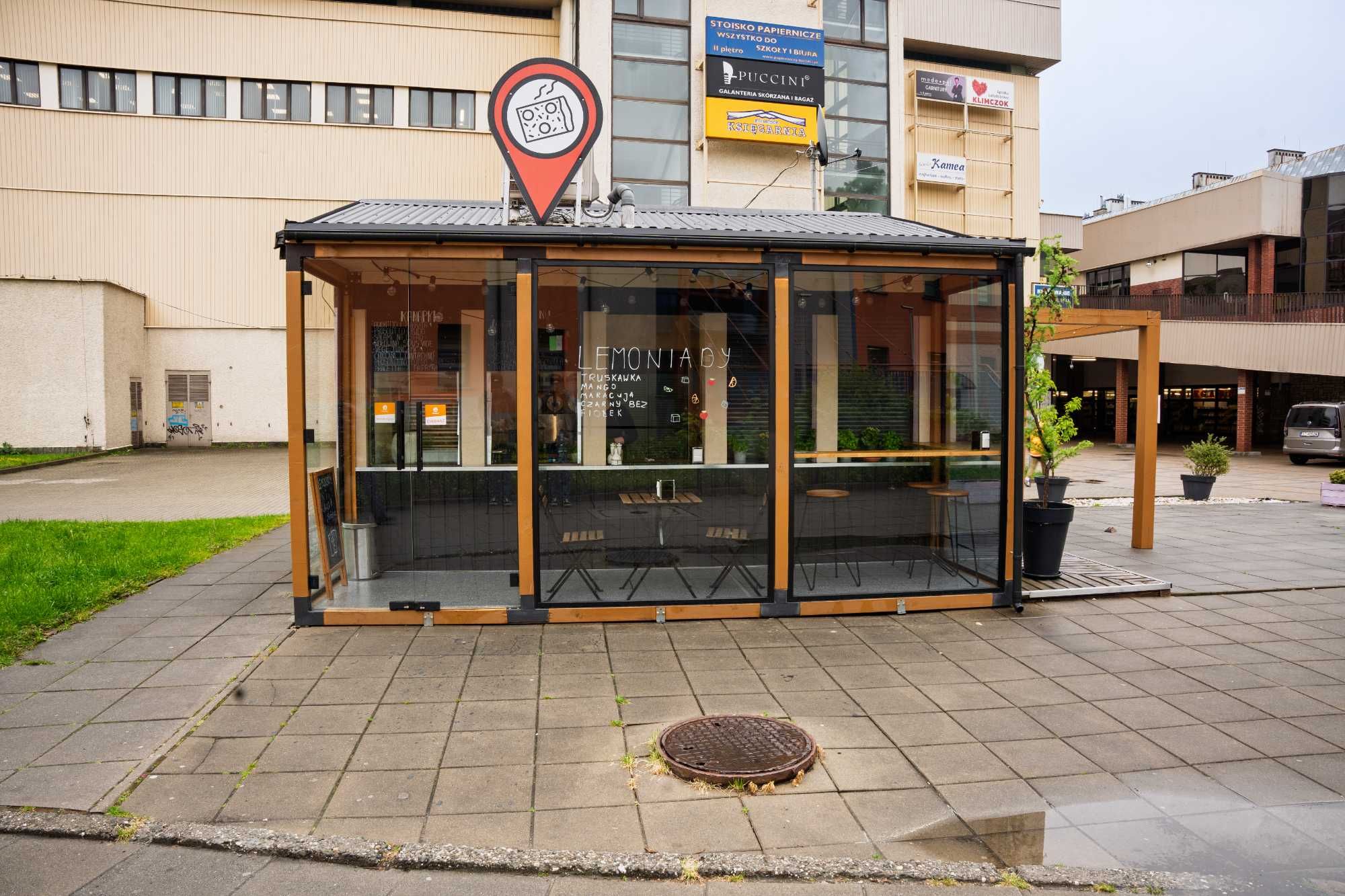 Pawilon Handlowy w Centrum Bielska
