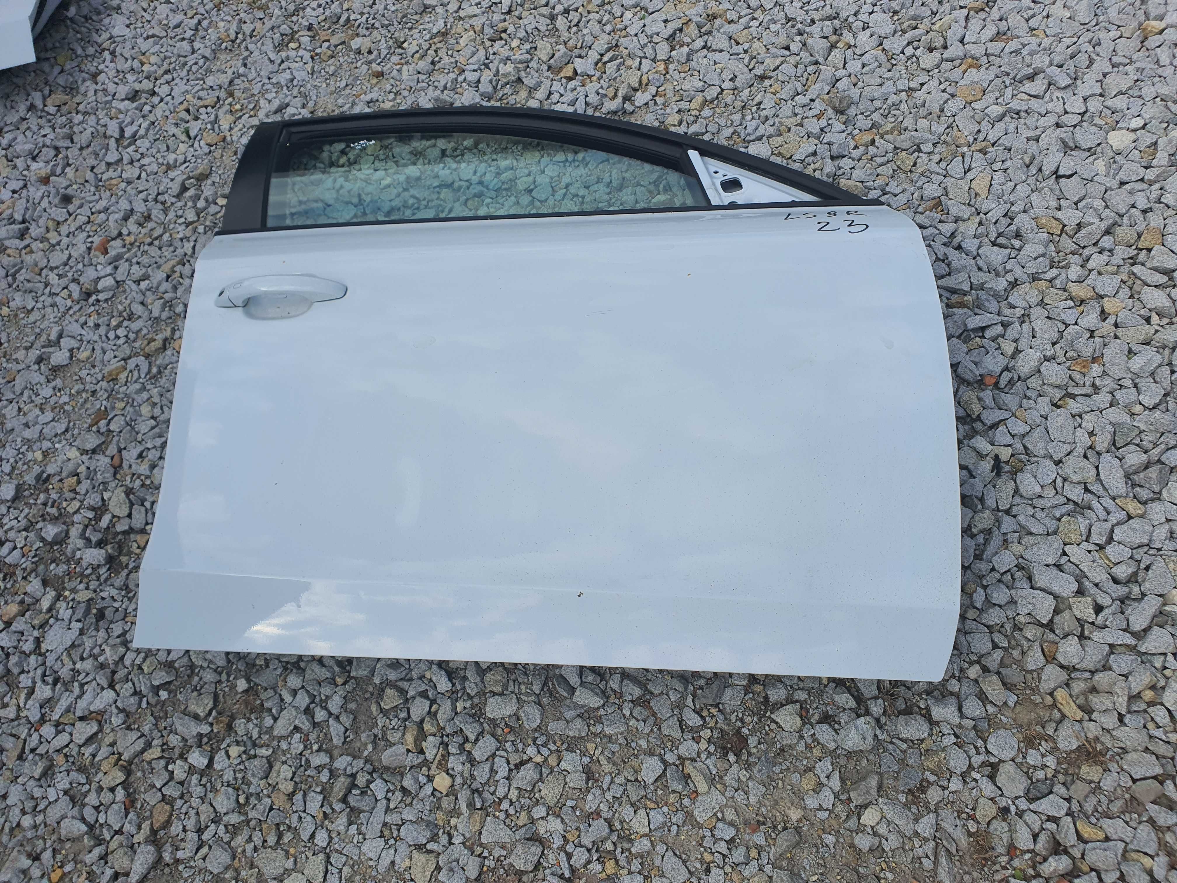 Audi A4 B8 drzwi prawy przód kolor LS9R 23 AL