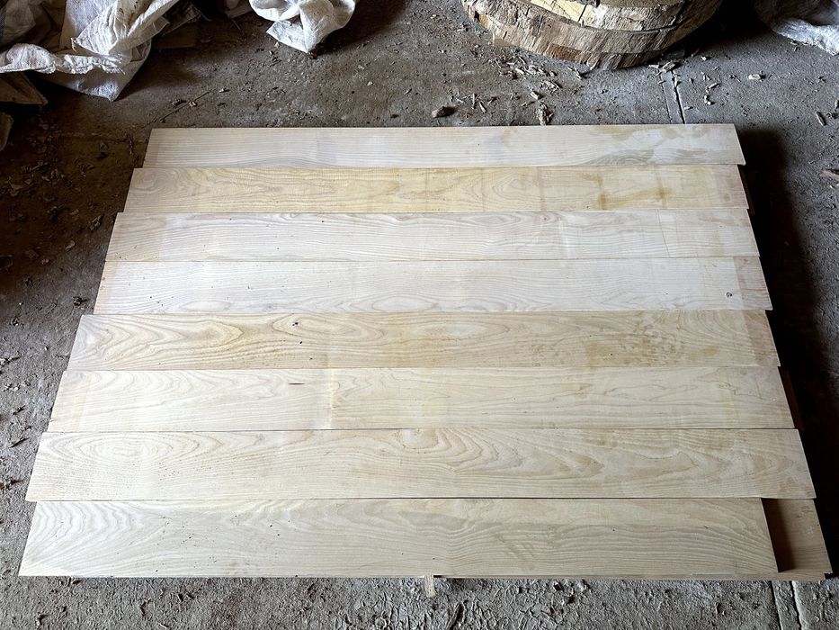 Доска ясеня и дуба для пола. Вагонка, паркет, террасная доска.