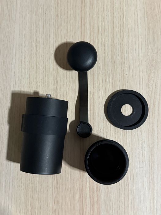 Hario - Mini Black Pro Czarny - Młynek do kawy