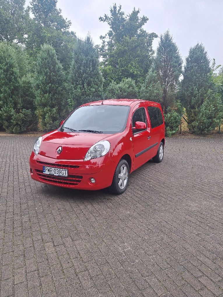 Renault kangoo 2013 1.6  benzyna zarejestrowany
