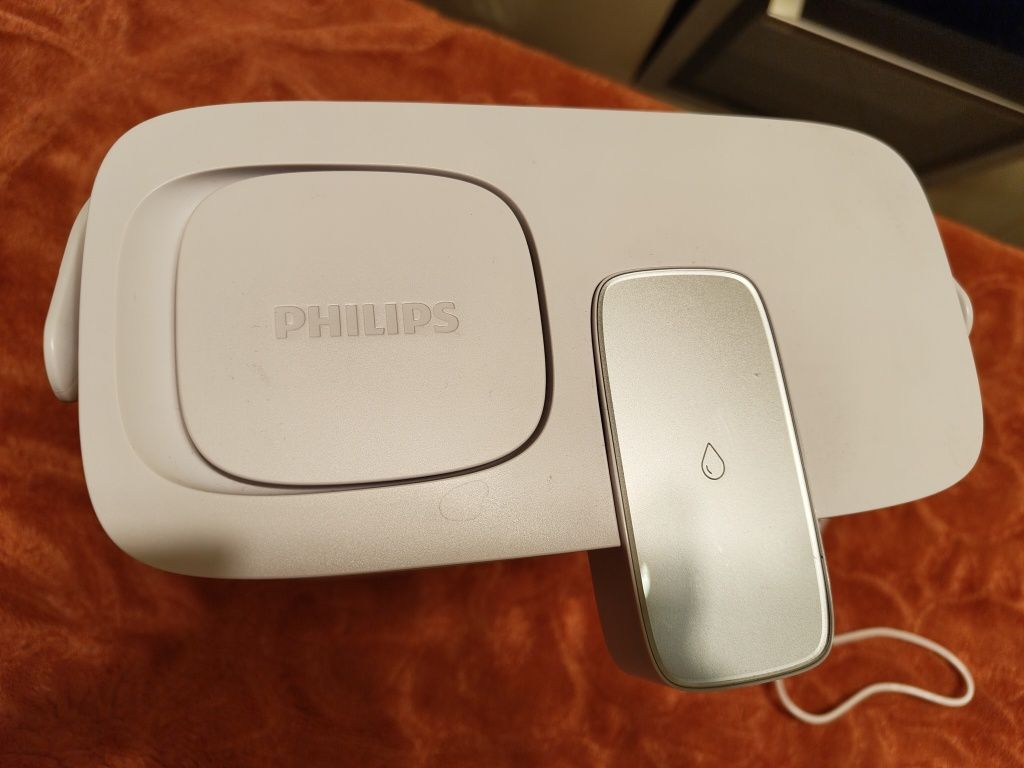 Dzbanek filtrujący wodę Philips AWP2980WH