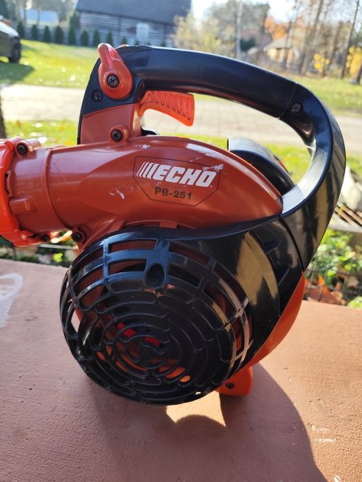 Dmuchawa spalinowa Echo PB-251