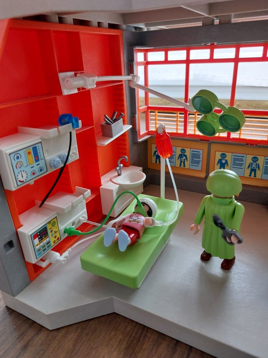 Szpital dziecięcy z wyposażeniem Playmobil 6657