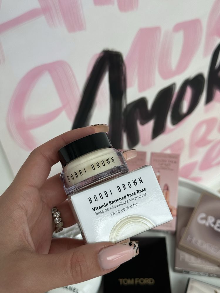 База під макіяж Bobbi Brown