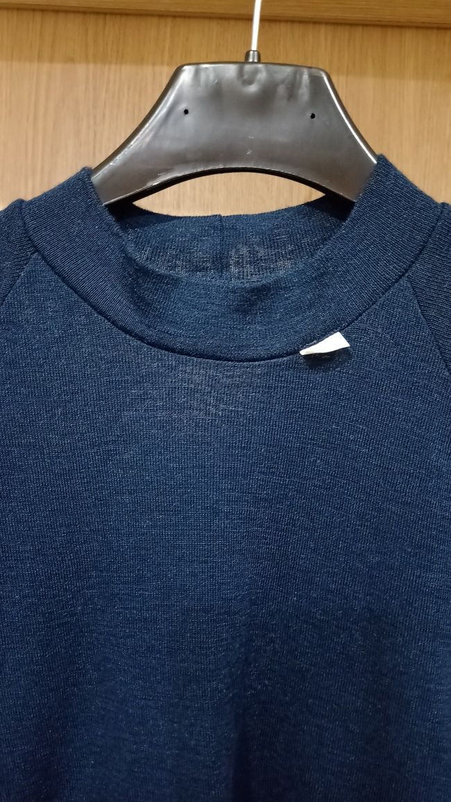 Śliczna bluzka koszulka wełniana, 100% Merino wool, Janus 110/116