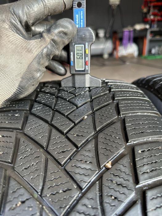 Продам комплект зимних шин Matador Nordicca 235/45 R18