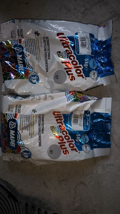 Fuga cementowa ULTRACOLOR PLUS 2 x 5kg - kolor 127 arktyczny szary