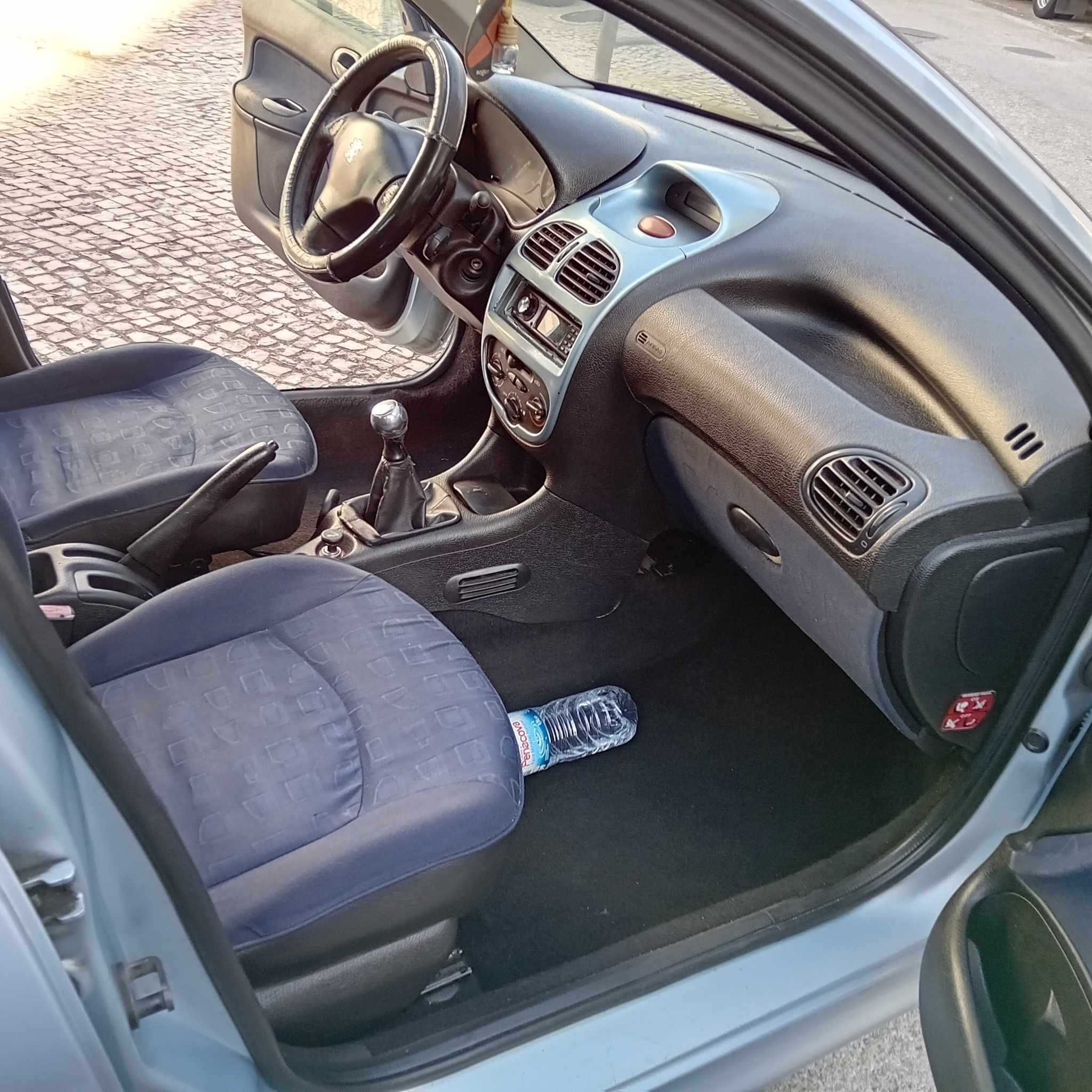 Peugeot 206 excelente