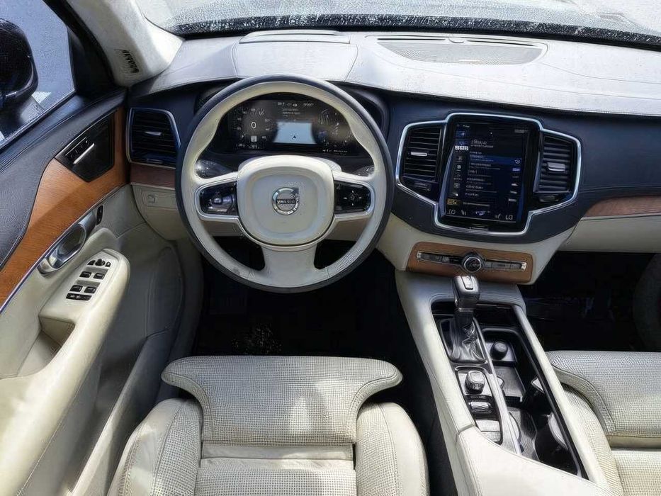Volvo XC90 T6 Inscription      2019