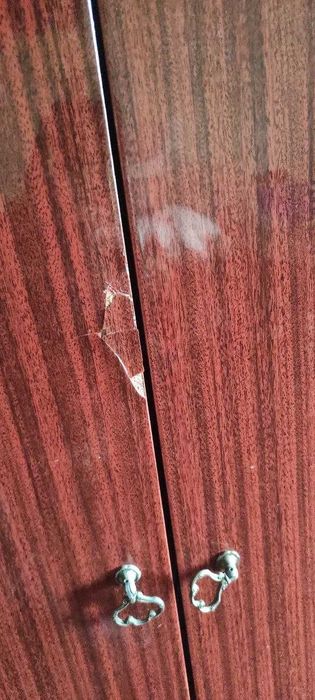 Продам шафу (можливий торг)