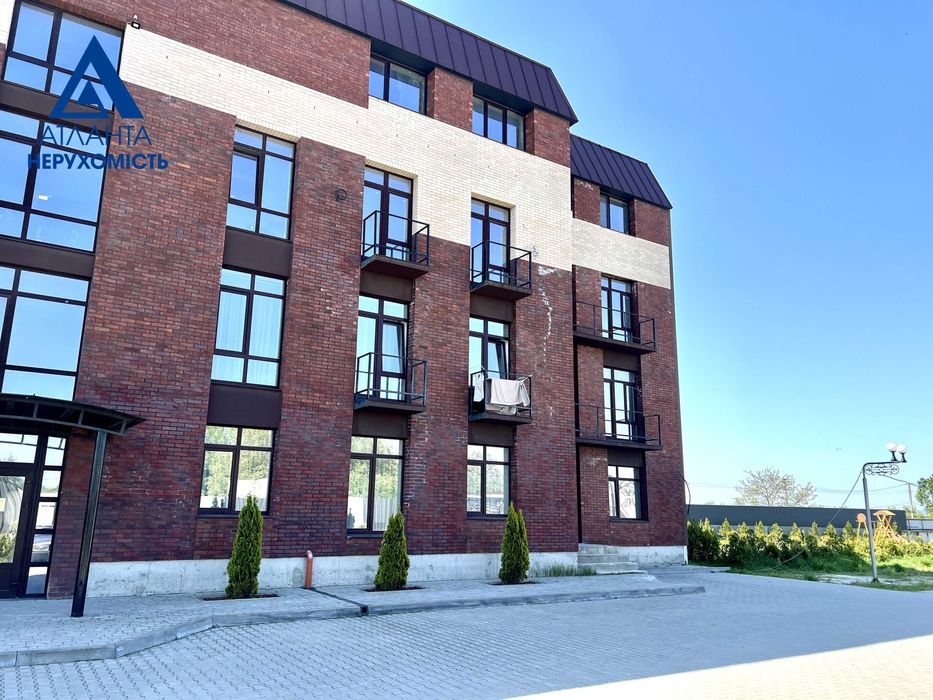 3-кімнатна квартира з автономним опаленням у зданому цегляному будинку