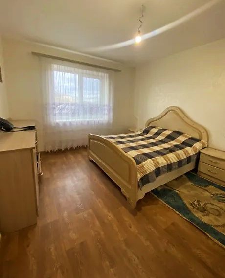 Продаж двоповерхового будинку з ділянкою 25 с