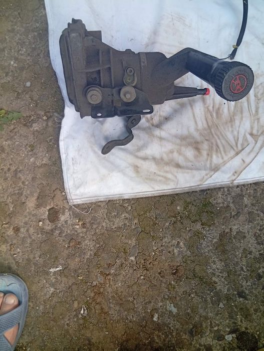 1.6EP6 Запчастини двигуна