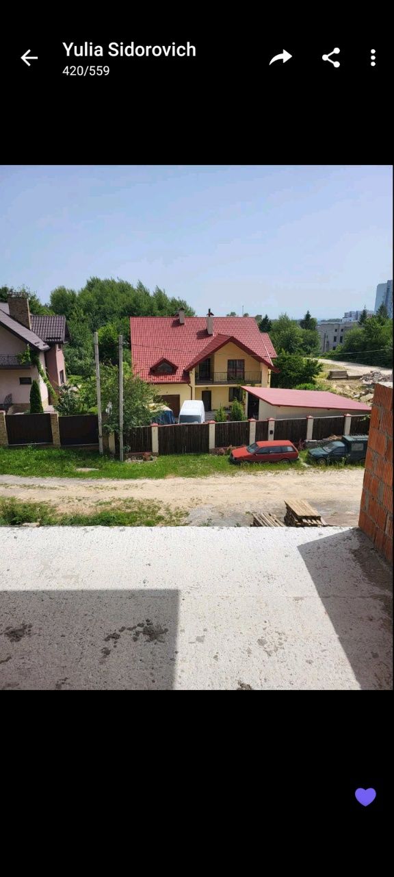 Будинок Винники Льв. обл. (біля госпіталю).