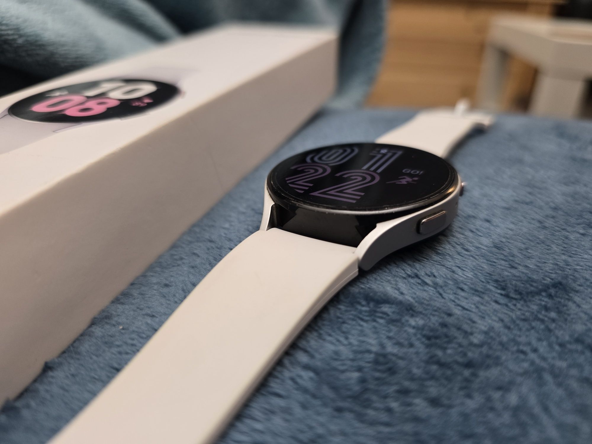 Smartwatch Samsung Watch 5, idealny stan, cały zestaw