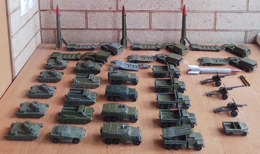 игрушки ссср техника металл пластик