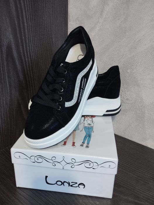 Жіночі кросівки LONZA