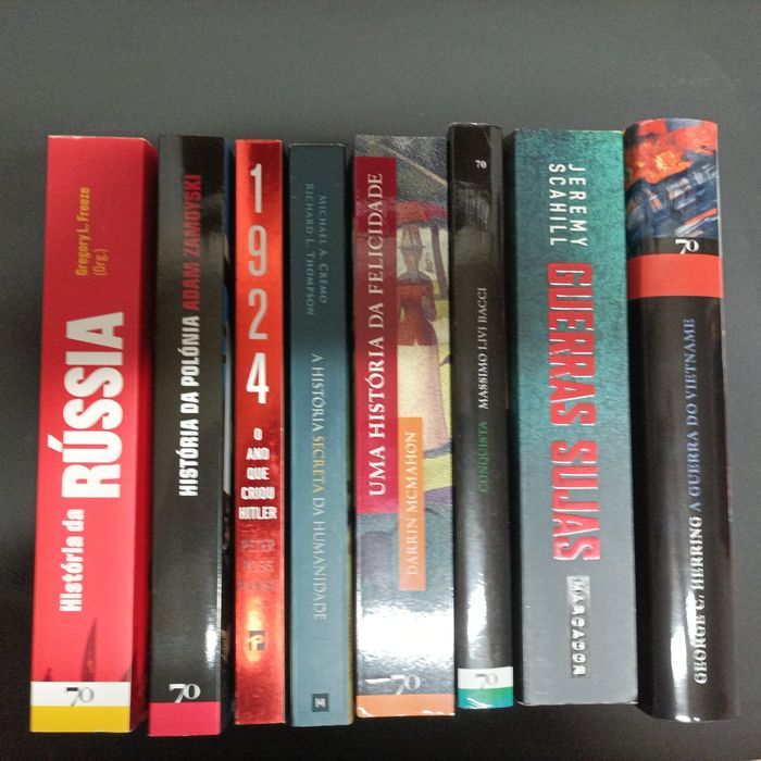 Vários livros de história