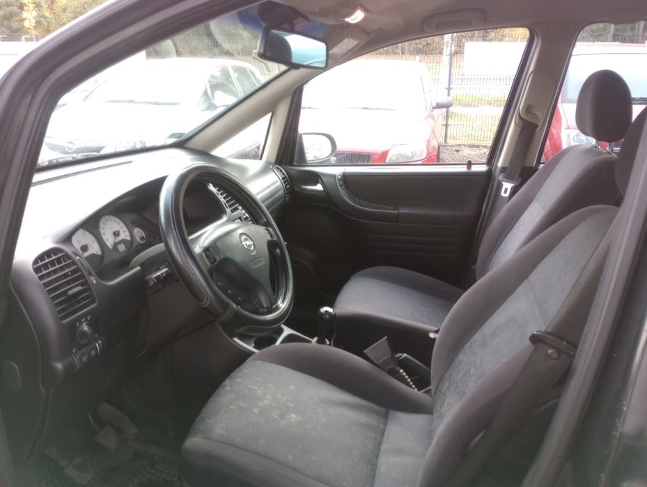 Opel Zafira 2.0D 101KM 2001r * 7 os hak klimatyzacja * TORUŃ