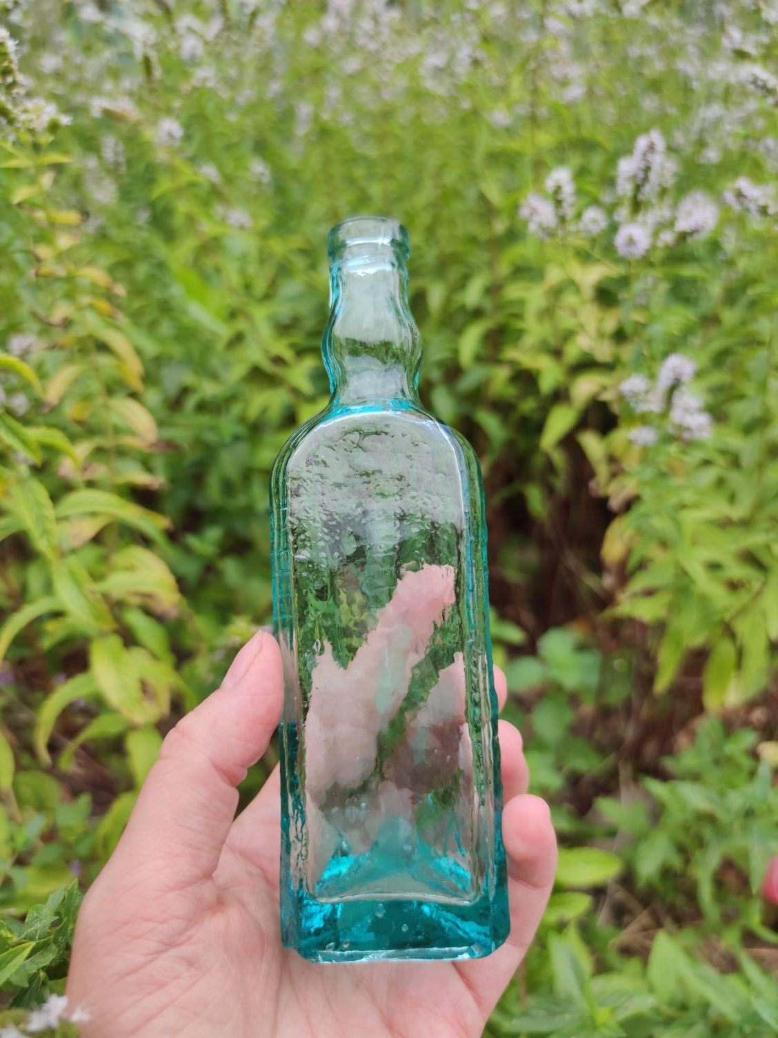 Вінтажна пляшка радянських часів. Декор, вінтаж