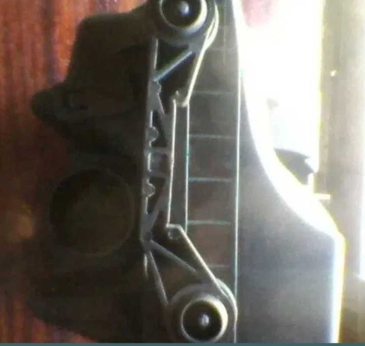 Корпус повітряного фільтру ОПЕЛЬ з новим фільтром.