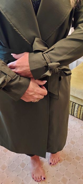 Продаю пальто новое плащ