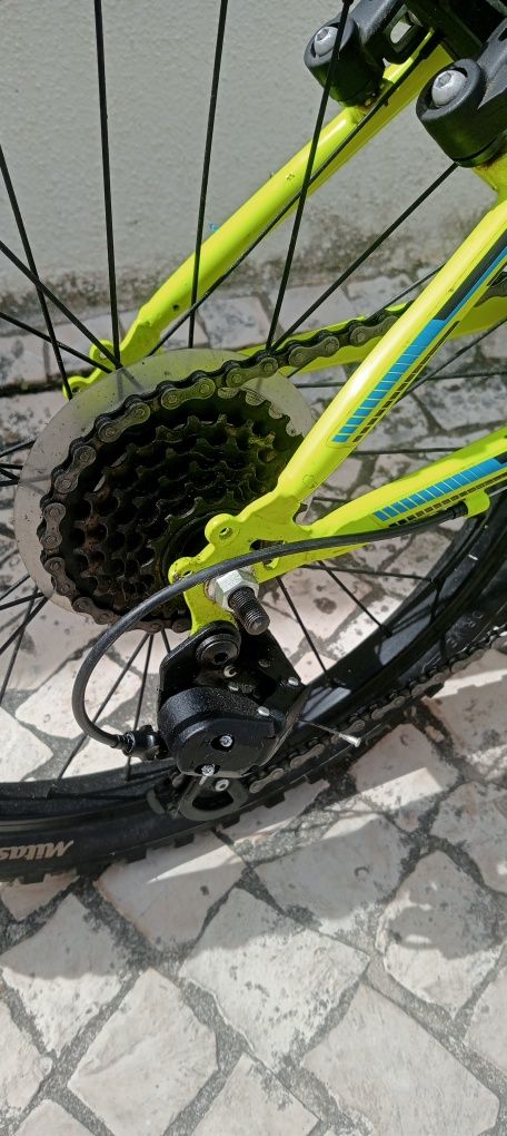 Bicicleta Spitz roda 20 em bom estado