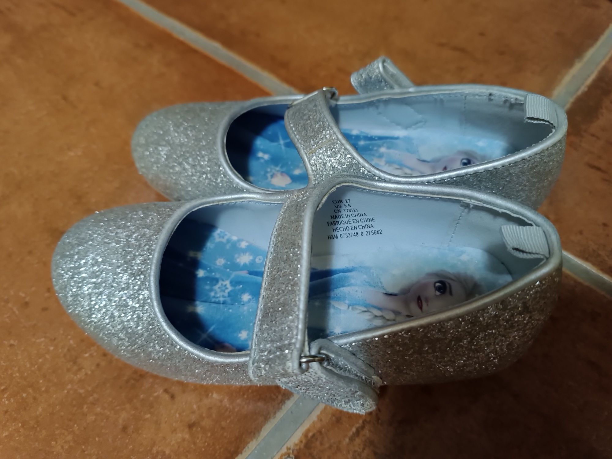 Sapatos da princesa Frozen 28