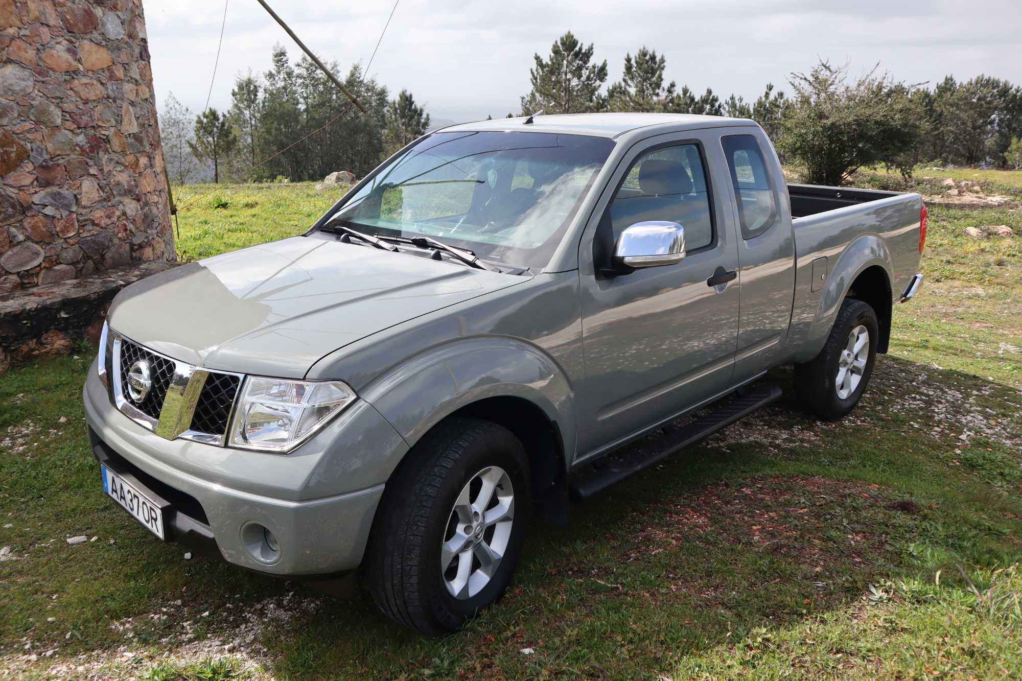NISSAN NAVARRA 2.5 DCI COMERCIAL