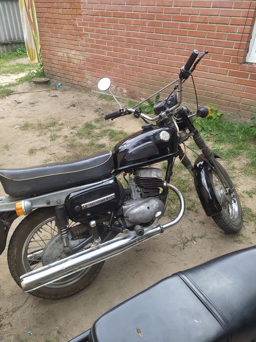 Продам мотоцик восход 2