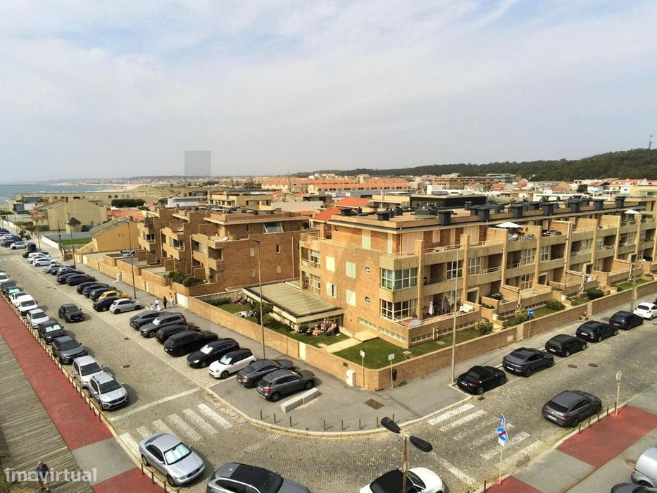 T2+1  Condomínio Fechado Primeira Linha da Praia  Agudela Vista Mar, T