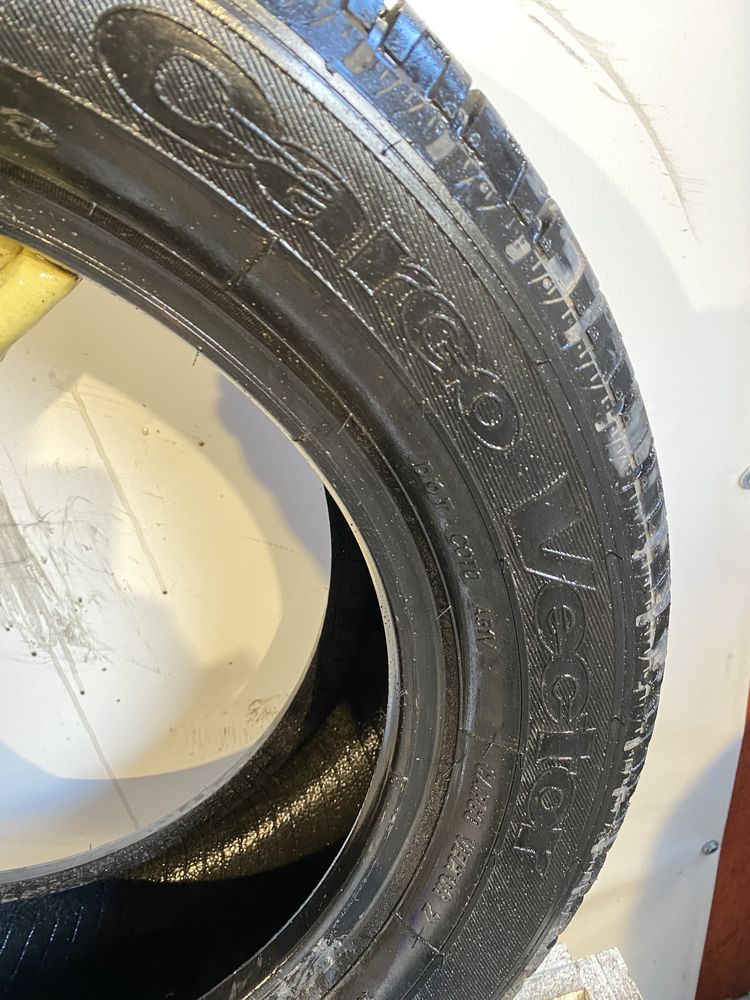 Opona pojedyncza 225/55/17c GoodYear Cargo Vector 8.05mm