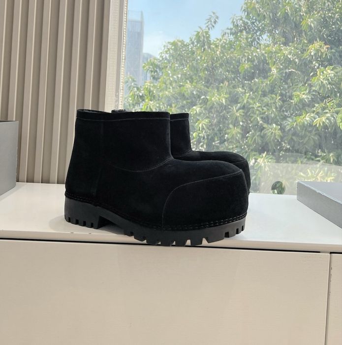 Чоботи Balenciaga Alaska новинка