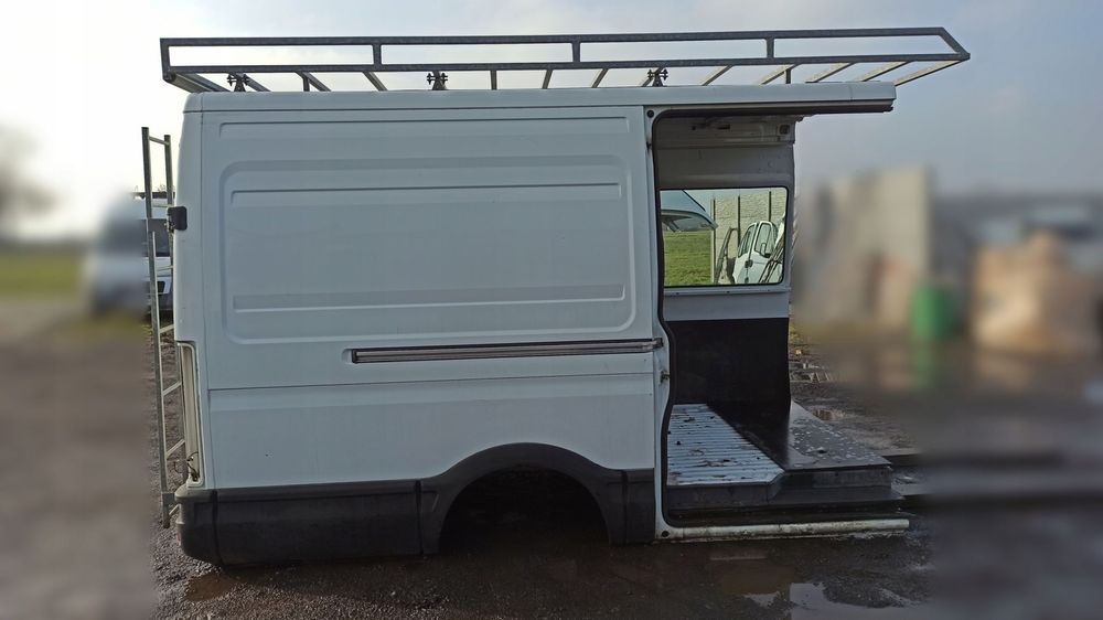 ćwiartka bok prawy tył iveco daily 99-14 karoseria blotnik
