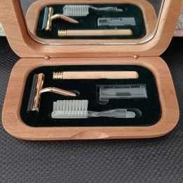 Estojo novo de higiene para homem