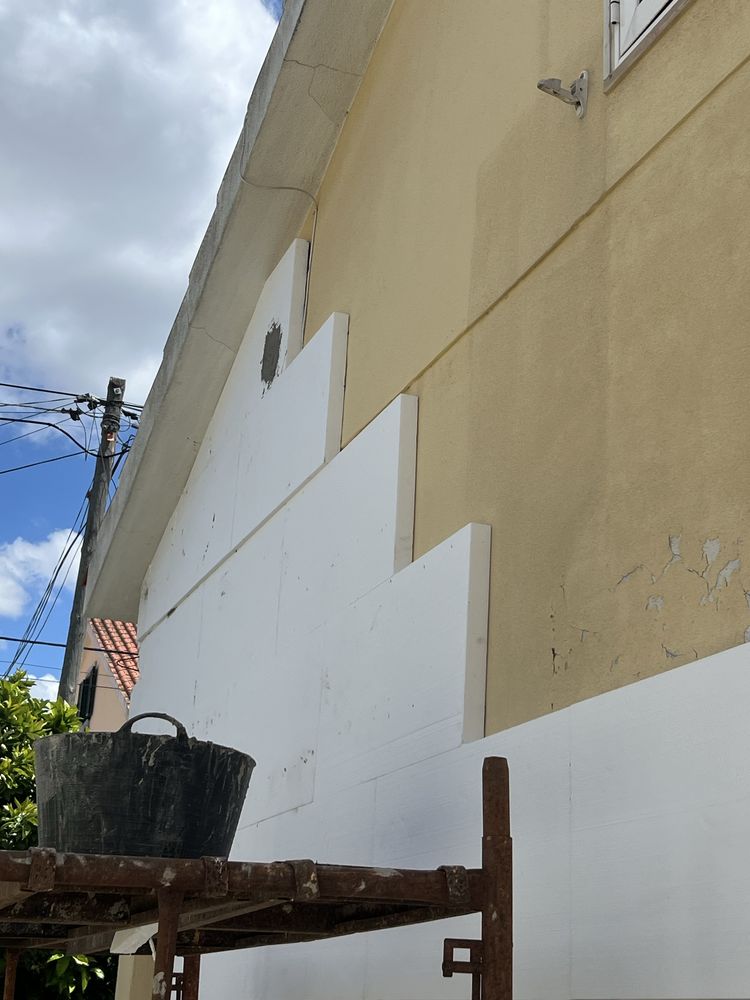 Trabalhamos com isolamento termico capoto