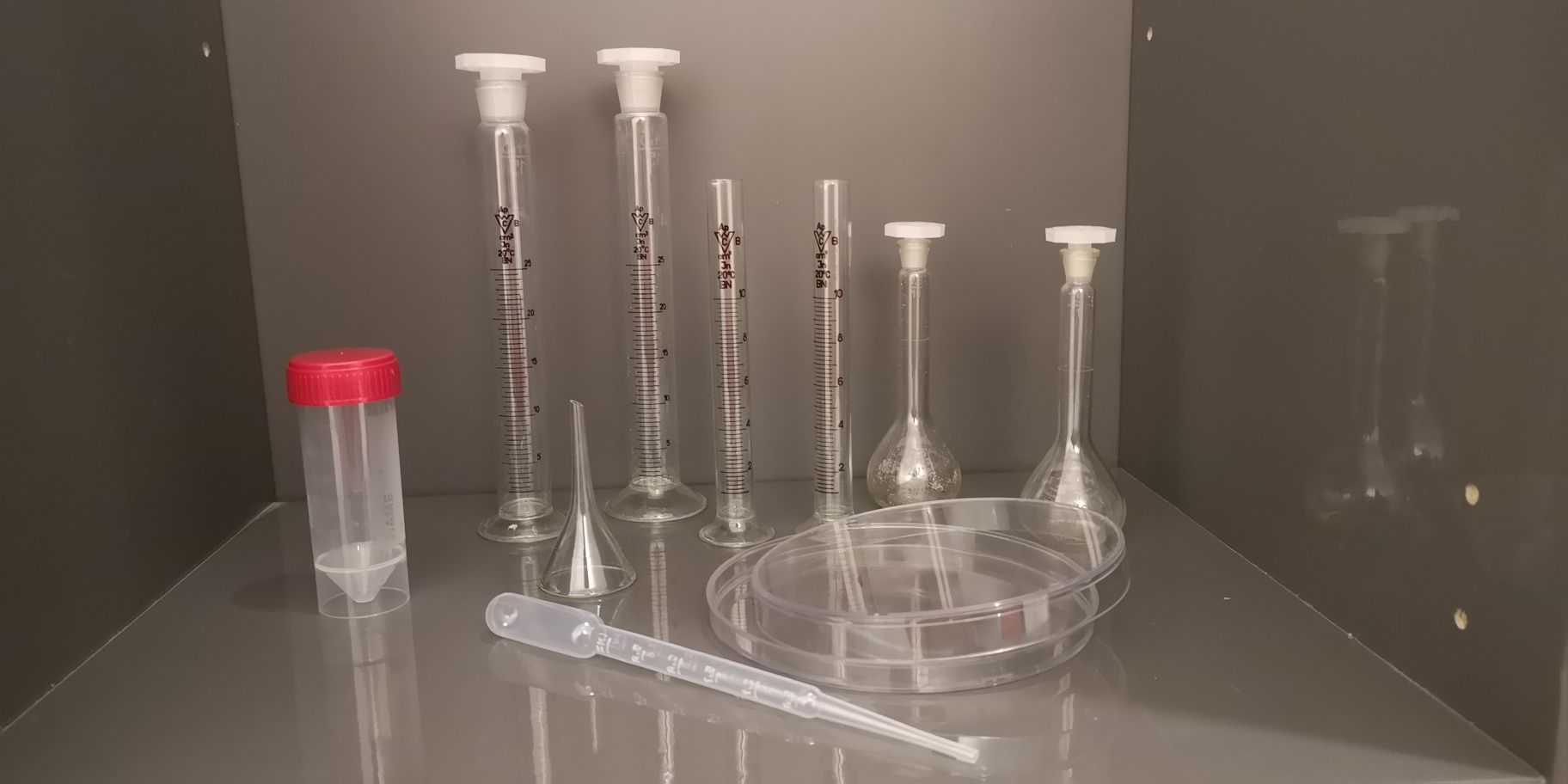 Duży zestaw  szkła laboratoryjnego - mały chemik
Witam do sprzedaży je
