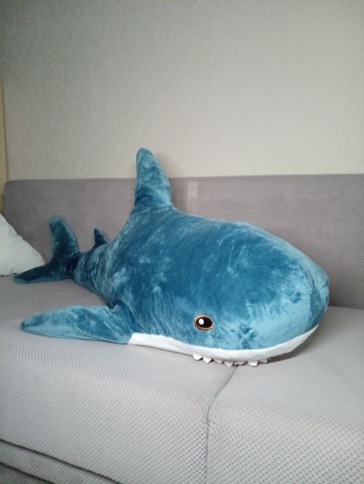 Акула м'яка іграшка 140см