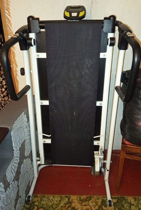 Продам механічну бігову доріжку