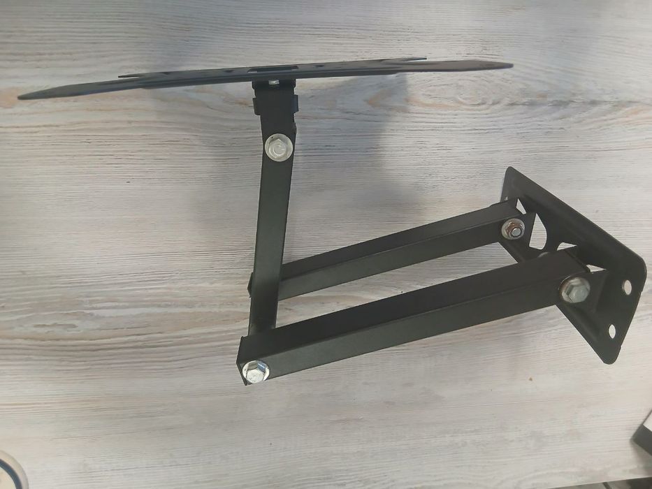 Кріплення для монітору та телевізора