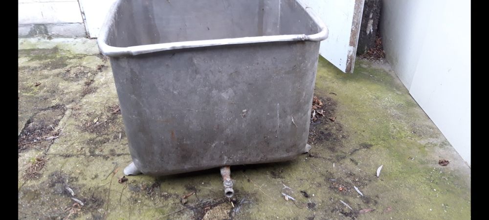 Zbiornik ze stali kwasoodpornej